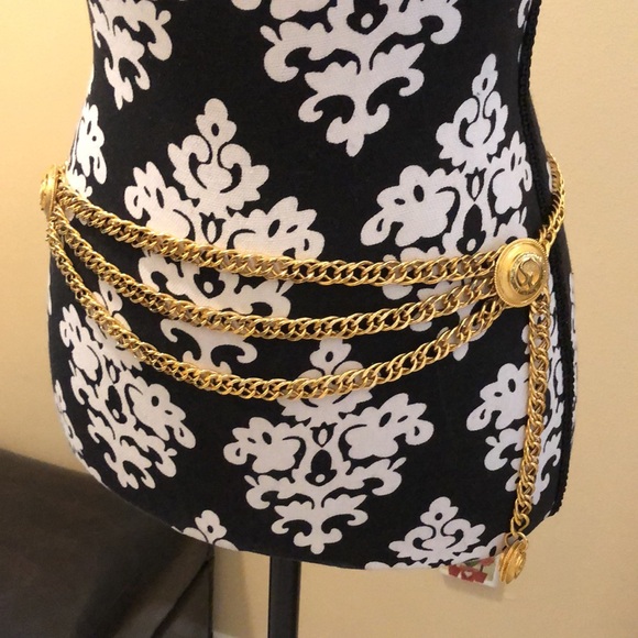 St. John Accessories - St. John Triple chain medallions, dangling 2-sided medallion triple layered belt